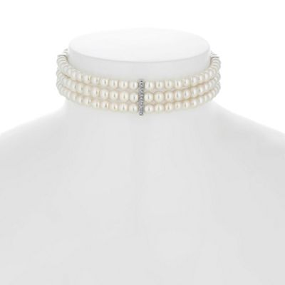 Triple row pearl choker necklace